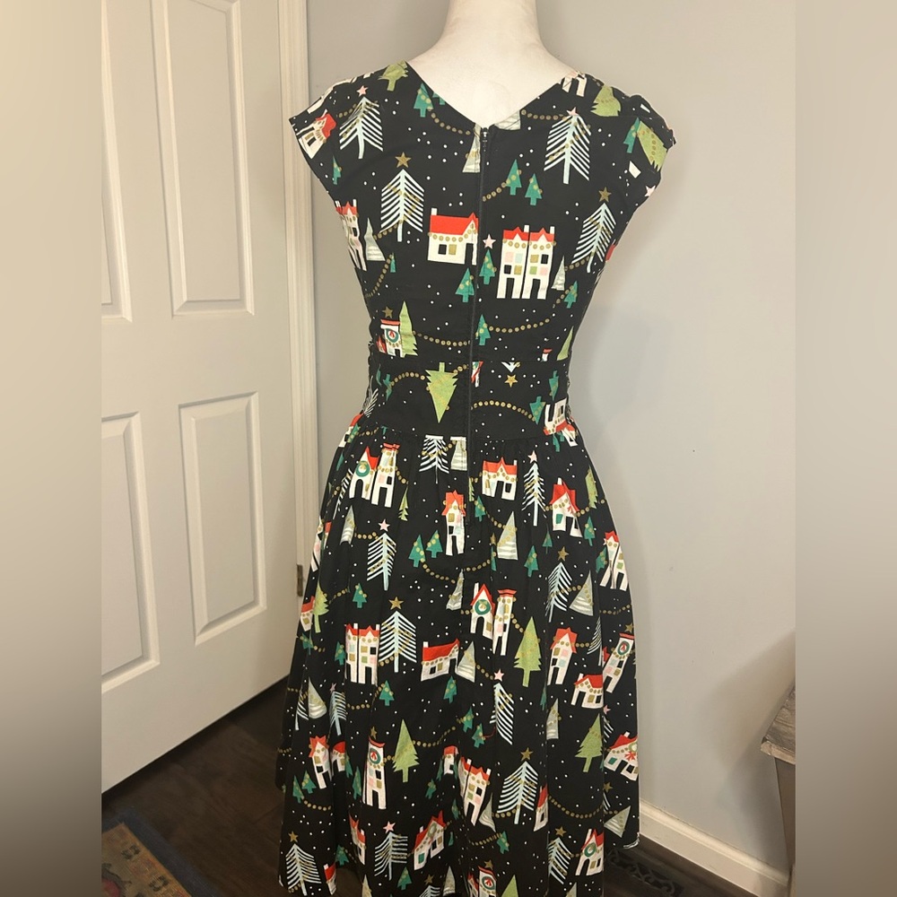 RetroLicious Holiday Print Party Dress - Picture 3 of 4